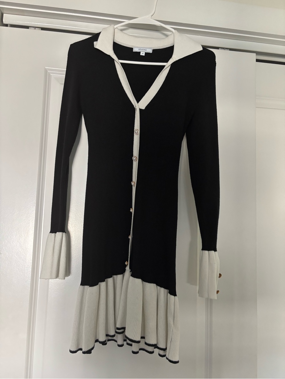 Black & Cream Button-Front Ribbed Dress